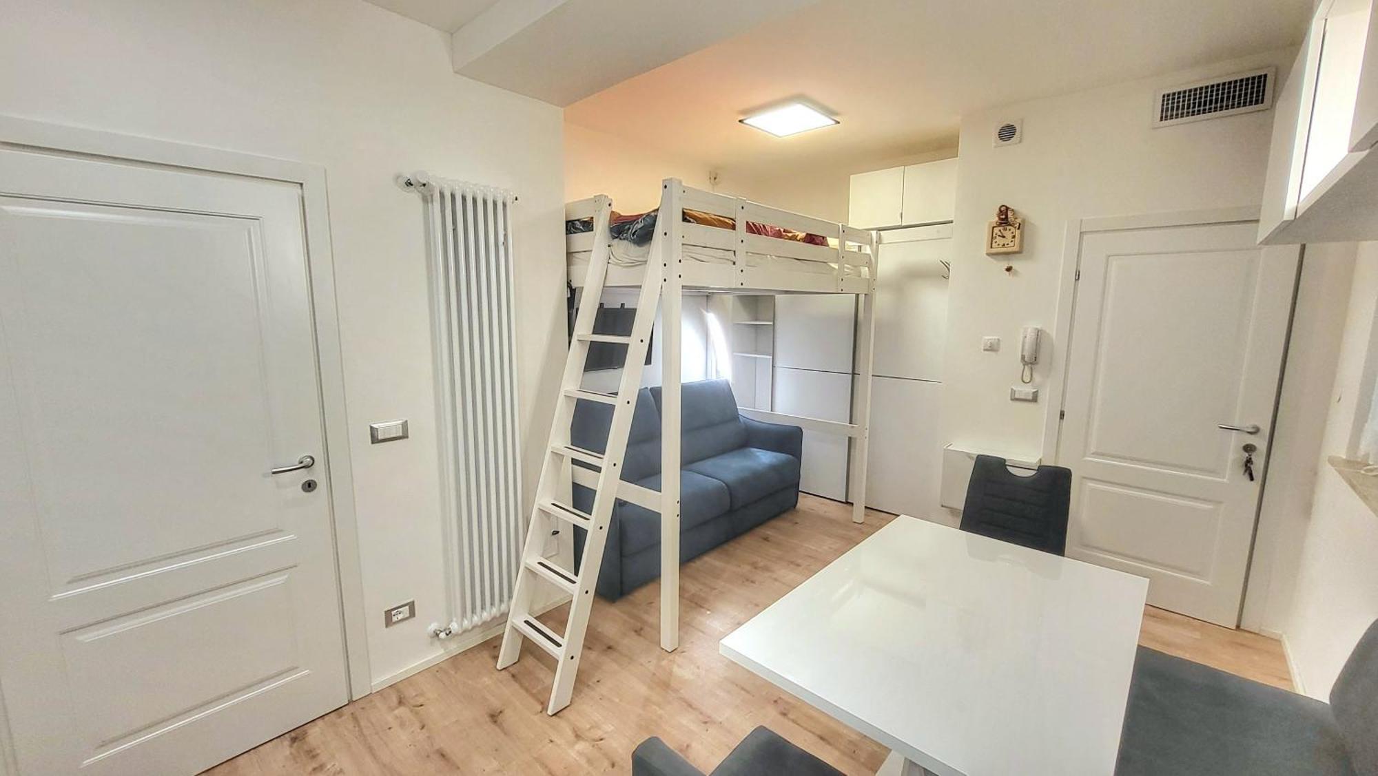 Dolomiti 1 Room Apartment Center Wi-Fi Ac Bolzano Exterior photo